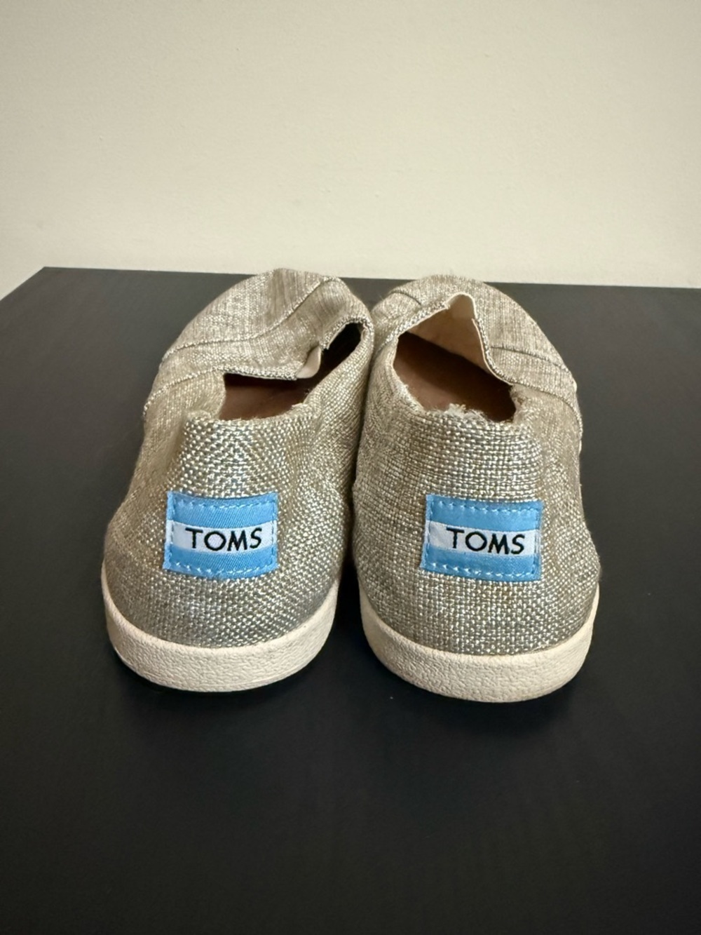 TOMS SIZE 9.5 BEIGE LINEN CANVAS SLIP ON ROUND TOE COMFORT WALKING SHOES AVALON - Picture 5 of 7